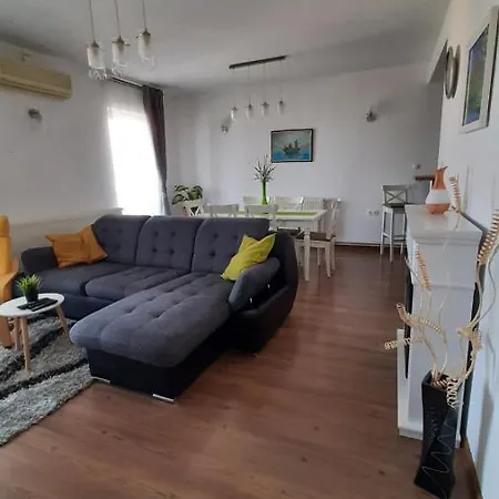 Apartman Ana & Marta Senj  Esterno foto